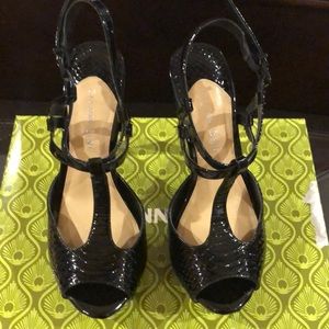 Gianni Bini Sharla Black Strappy Platform Heel size 7